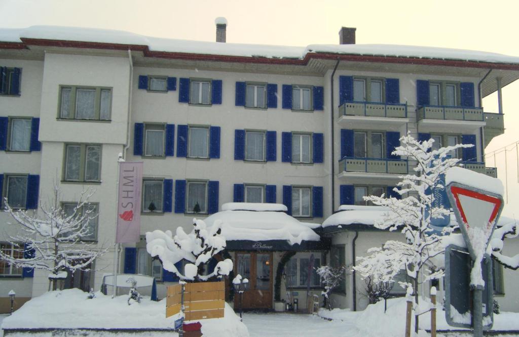 Parkhotel Bellevue Lenk Buitenkant foto